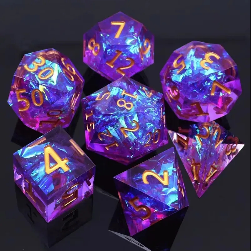 Board Game Roleplay - 7 buah Set dadu Resin aneka