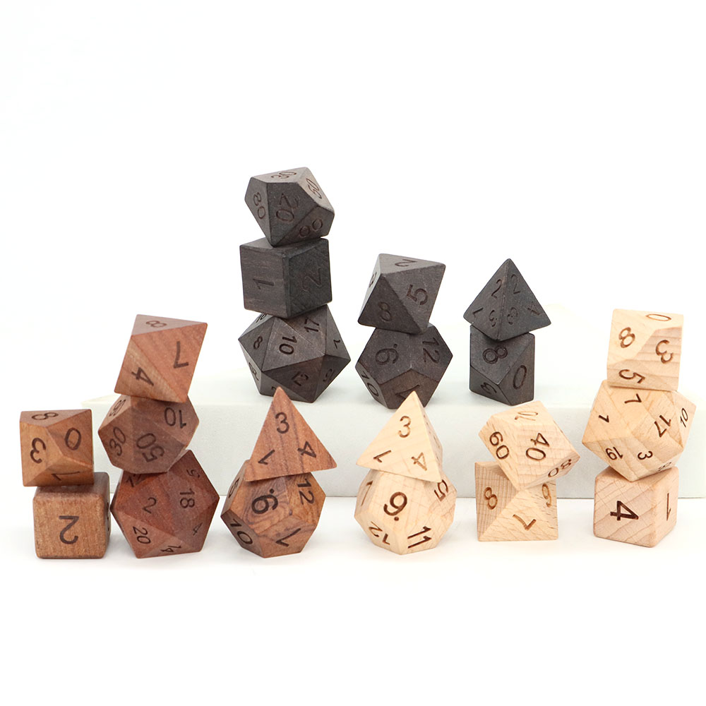 Board Game Roleplay - 7 Buah/Set Dadu Kayu D4-d20 Dadu
