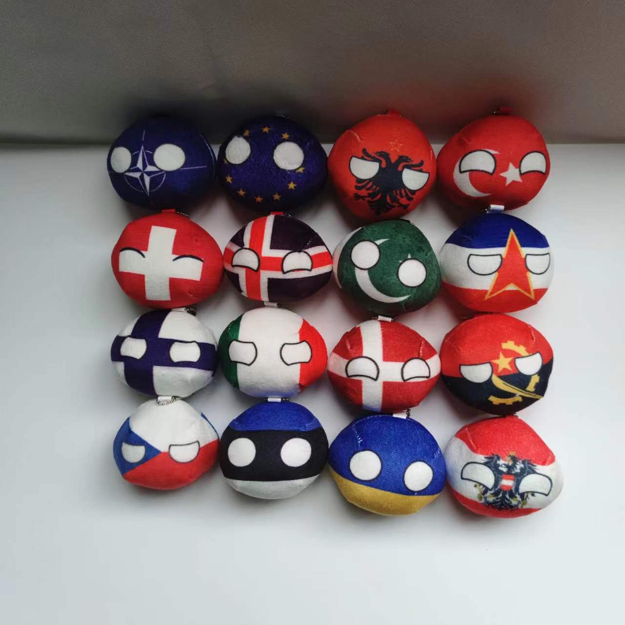 8/20Cm Polandball Bantal Mewah - Board Game Yokohama ulasan dan harga